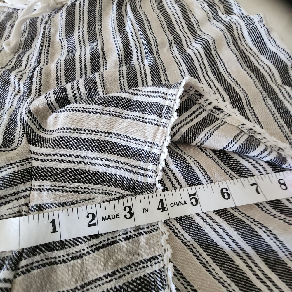 Caslon Black and Beige Striped Linen Blend Shorts Women Size L - Picture 9 of 10